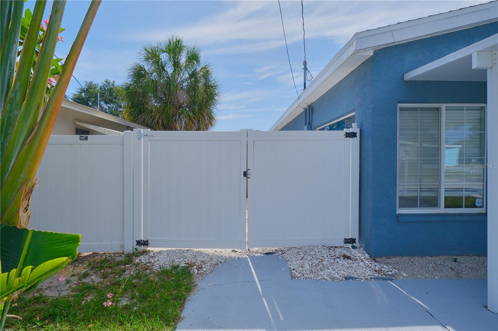 BAYSHORE GARDENS SEC 4 - Residential