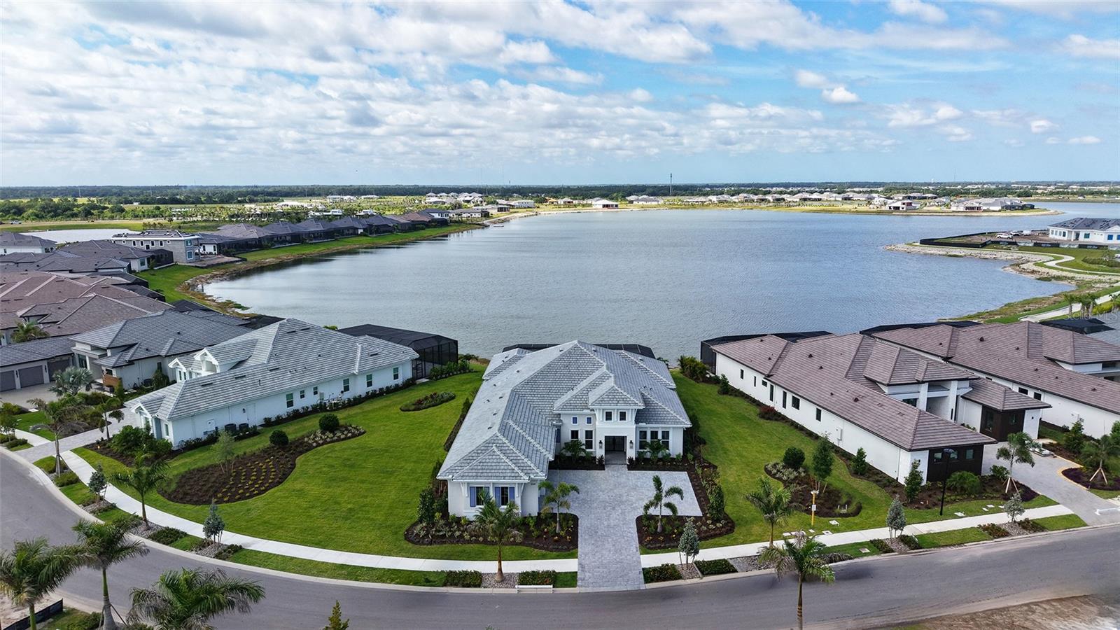 WILD BLUE/WATERSIDE PH 1 - Residential