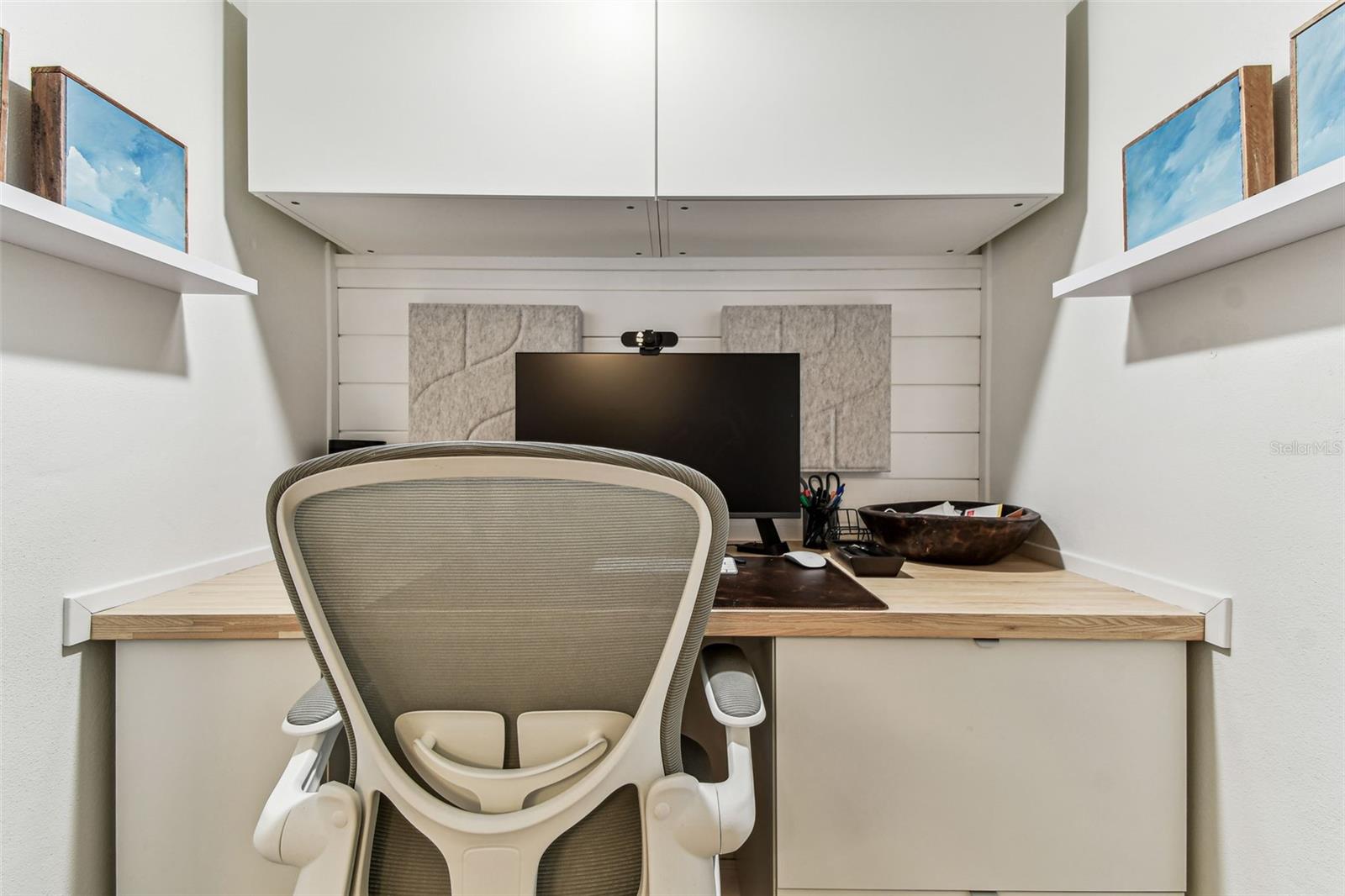 EDGEWATER ARMS 1ST CONDO - Residential Lease
