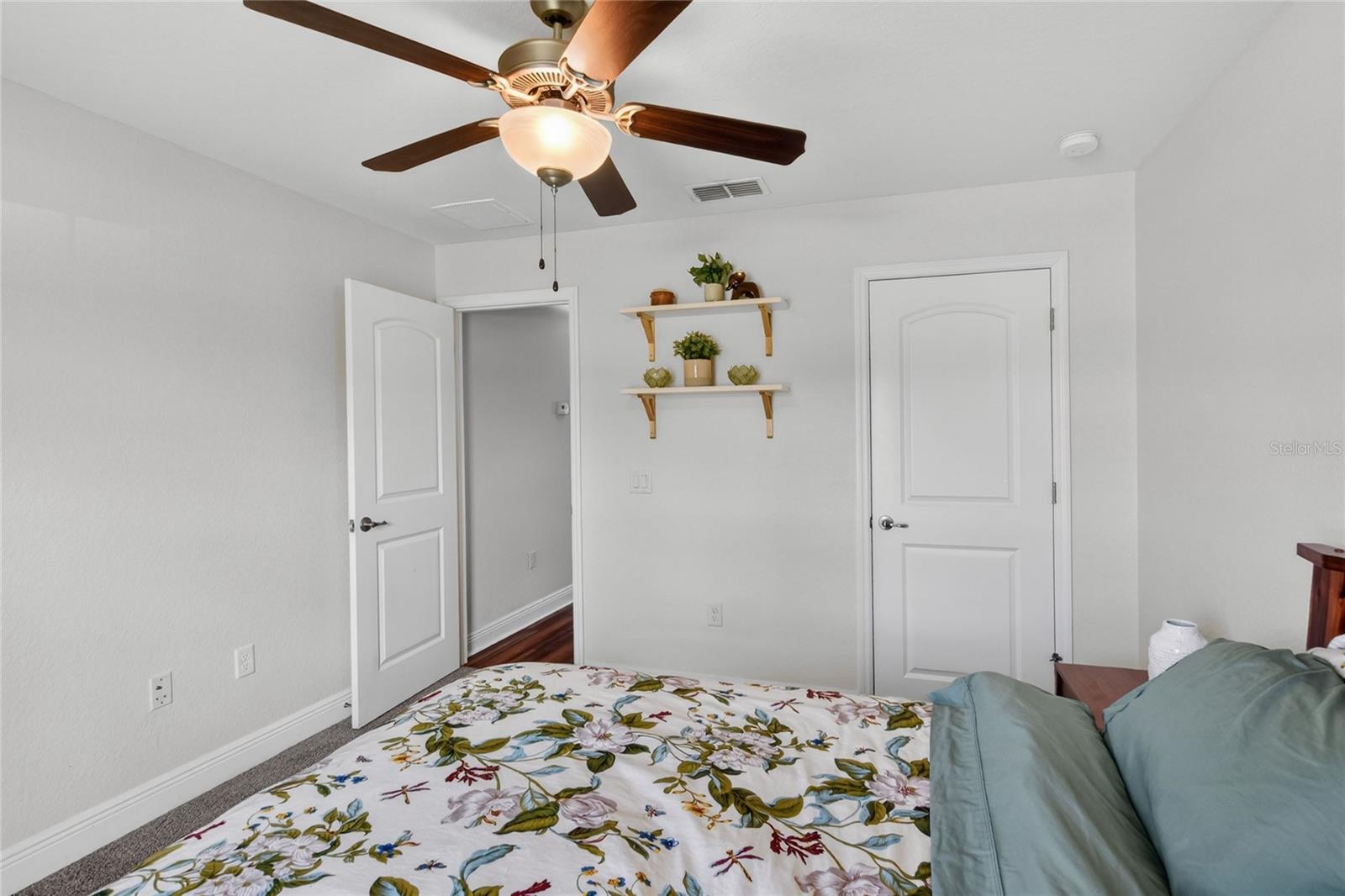 DOVES VIEW - Residential