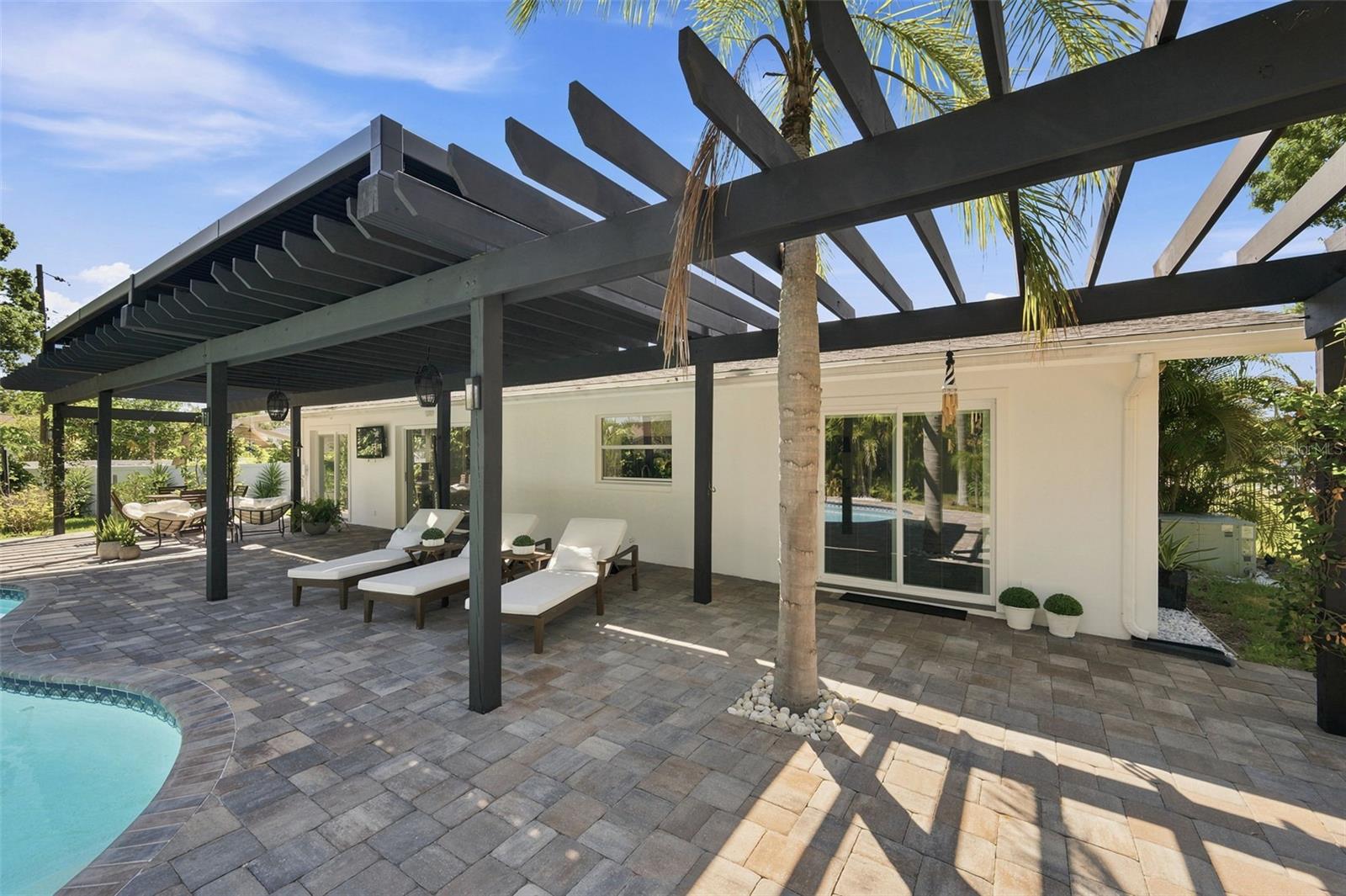 YACHT CLUB ESTATES - Residential