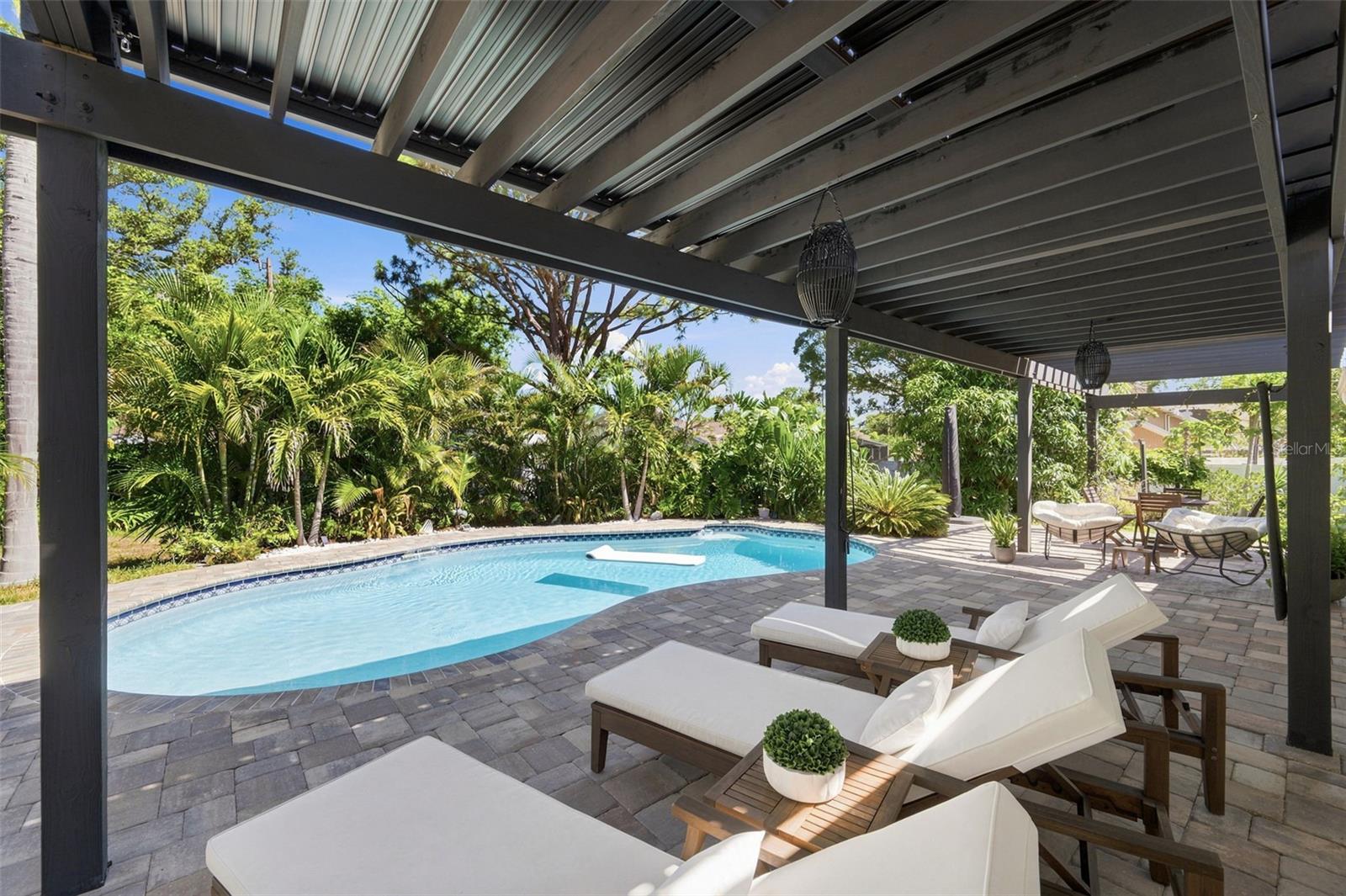 YACHT CLUB ESTATES - Residential