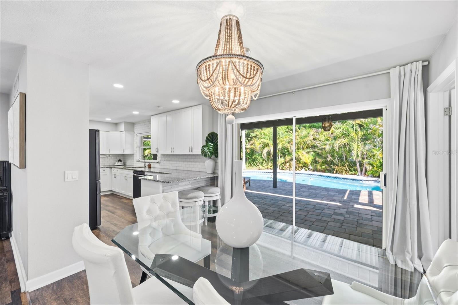 YACHT CLUB ESTATES - Residential