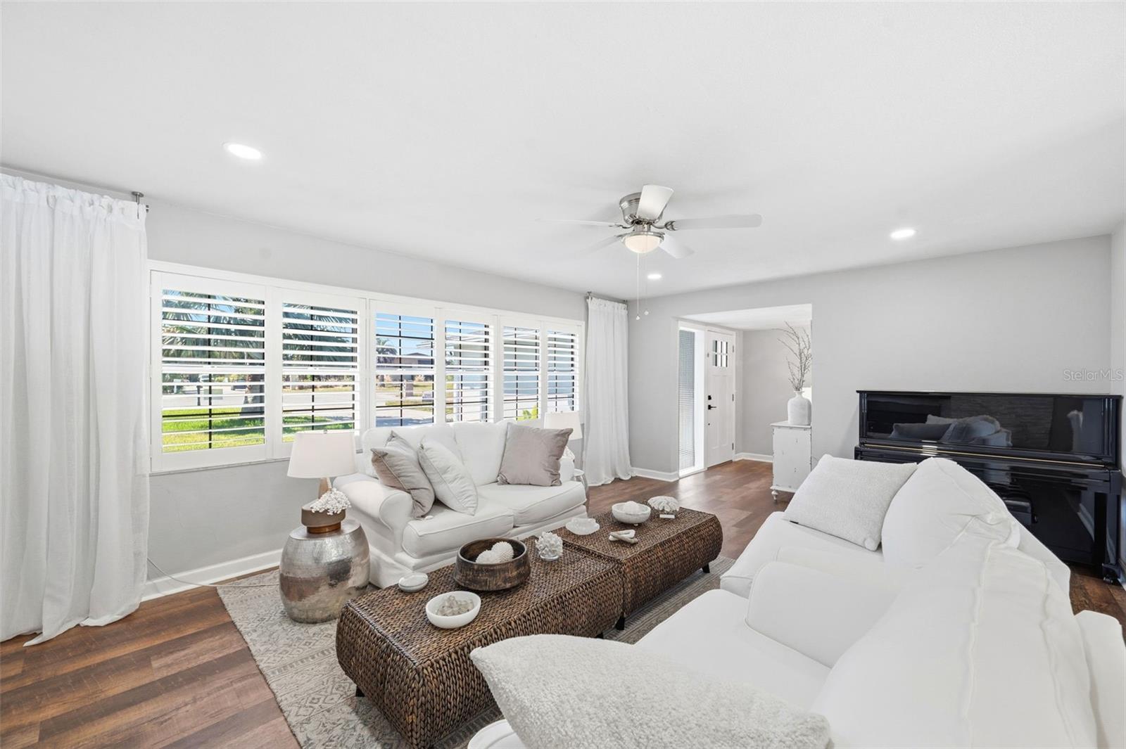 YACHT CLUB ESTATES - Residential