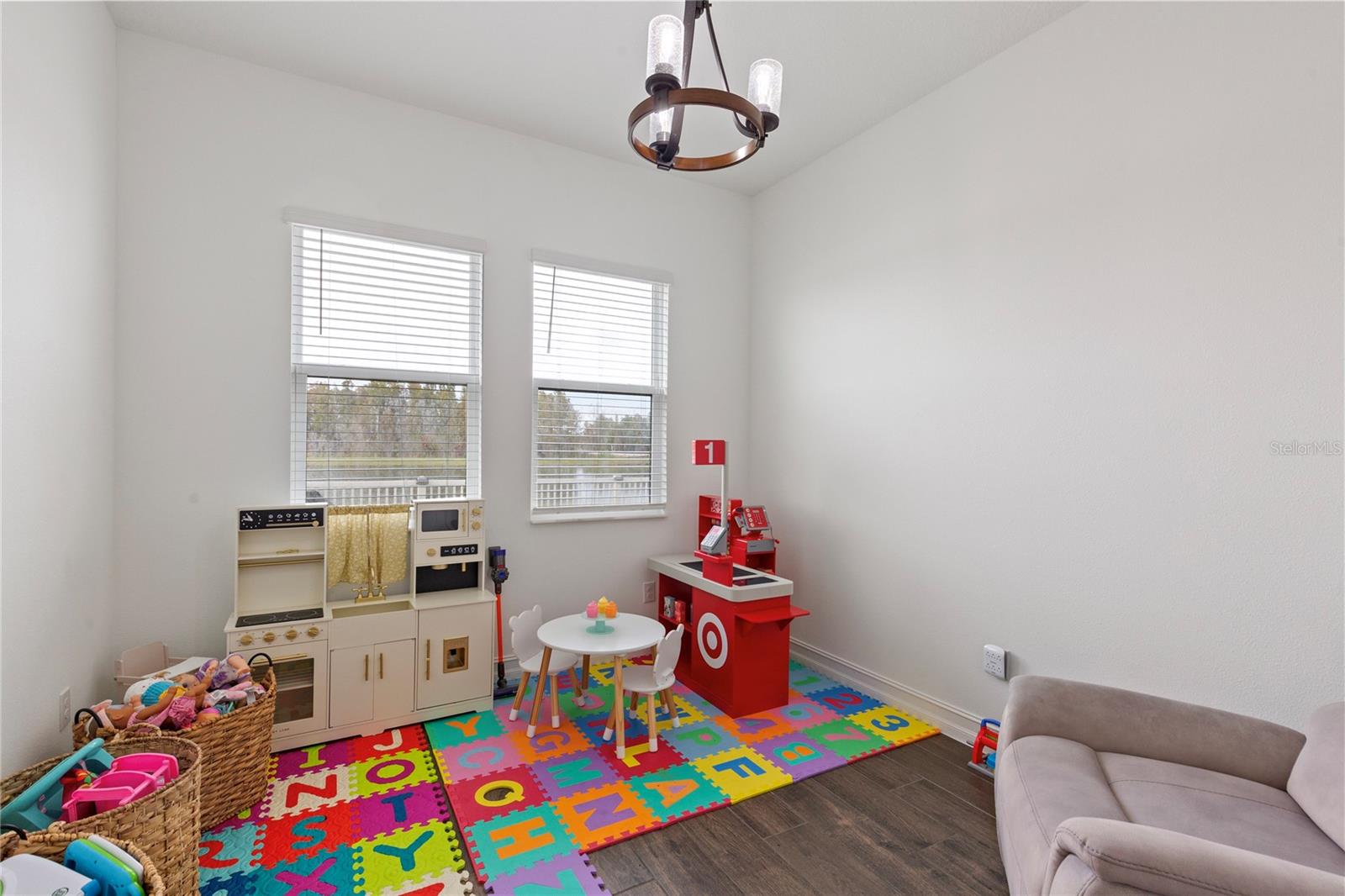 CONNERTON VILLAGE 4 PH 1 - Residential Lease