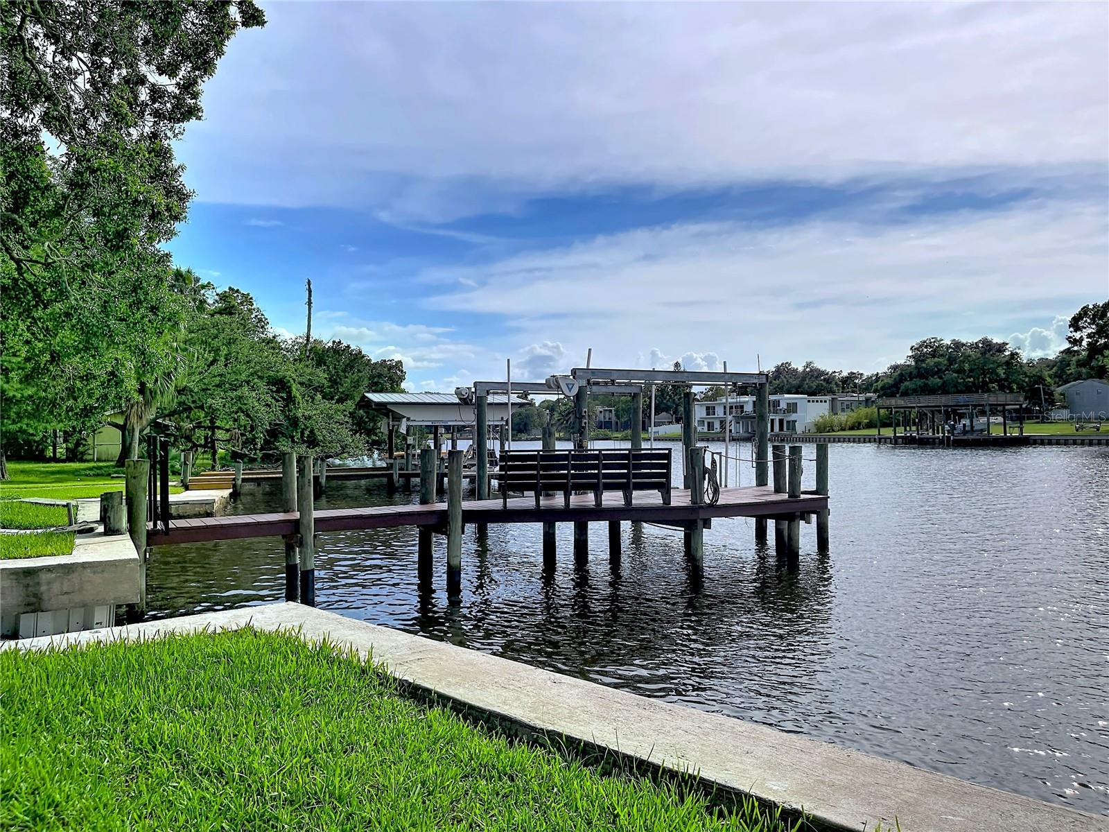 BUFFALO HEIGHTS - Residential