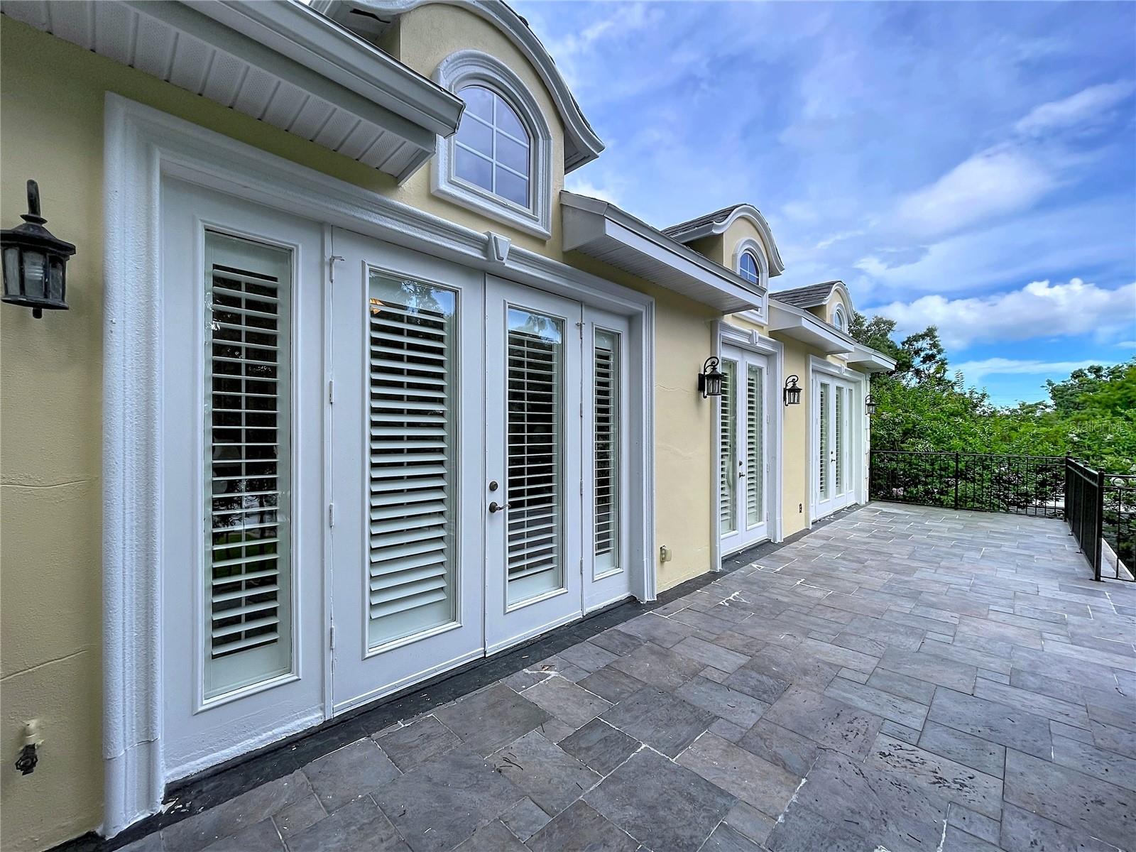 BUFFALO HEIGHTS - Residential