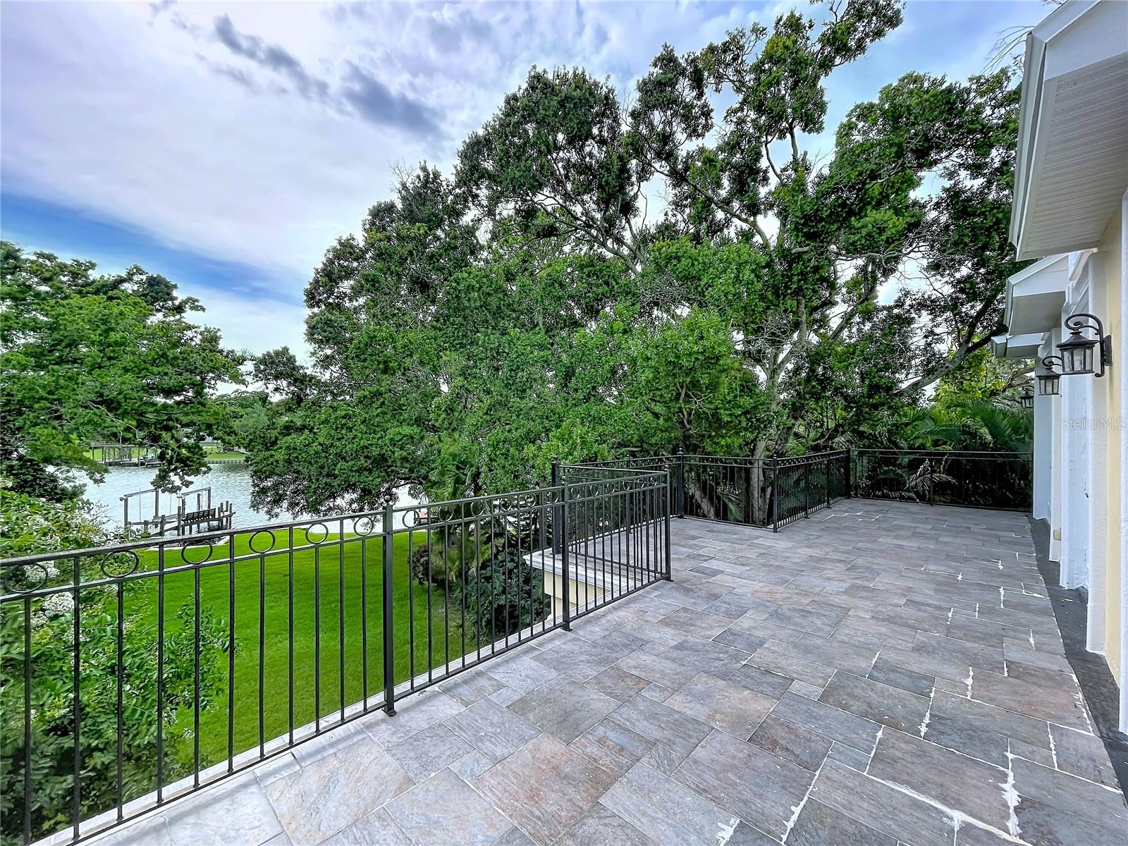 BUFFALO HEIGHTS - Residential