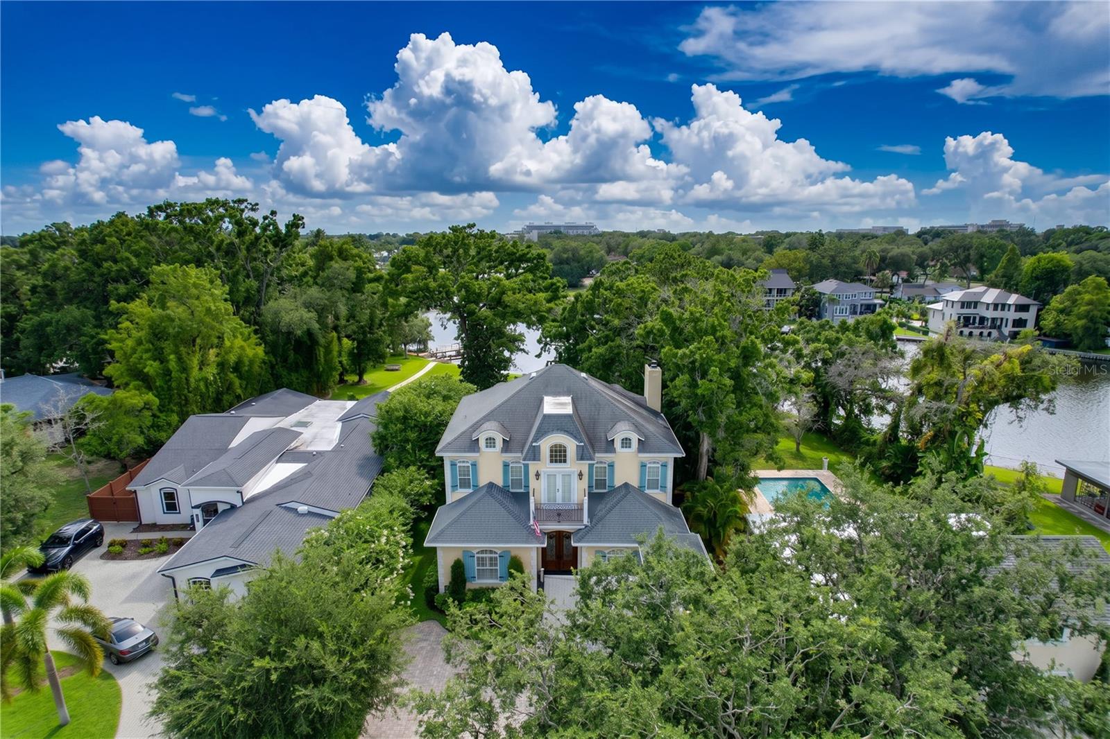 BUFFALO HEIGHTS - Residential