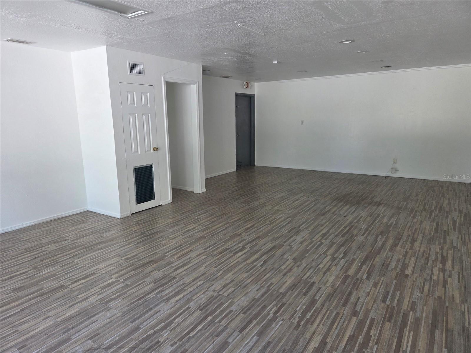 S A ROBINSONS - Commercial Sale