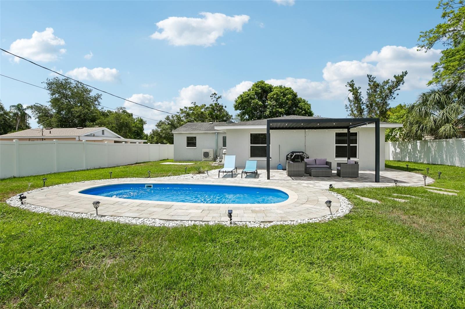 DAHLIA GARDENS - Residential