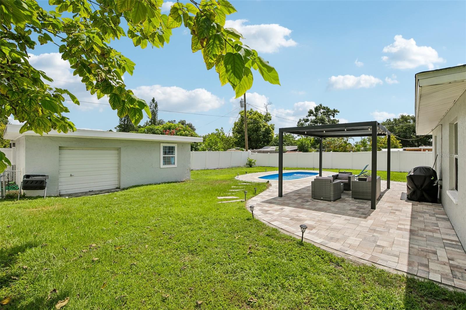DAHLIA GARDENS - Residential