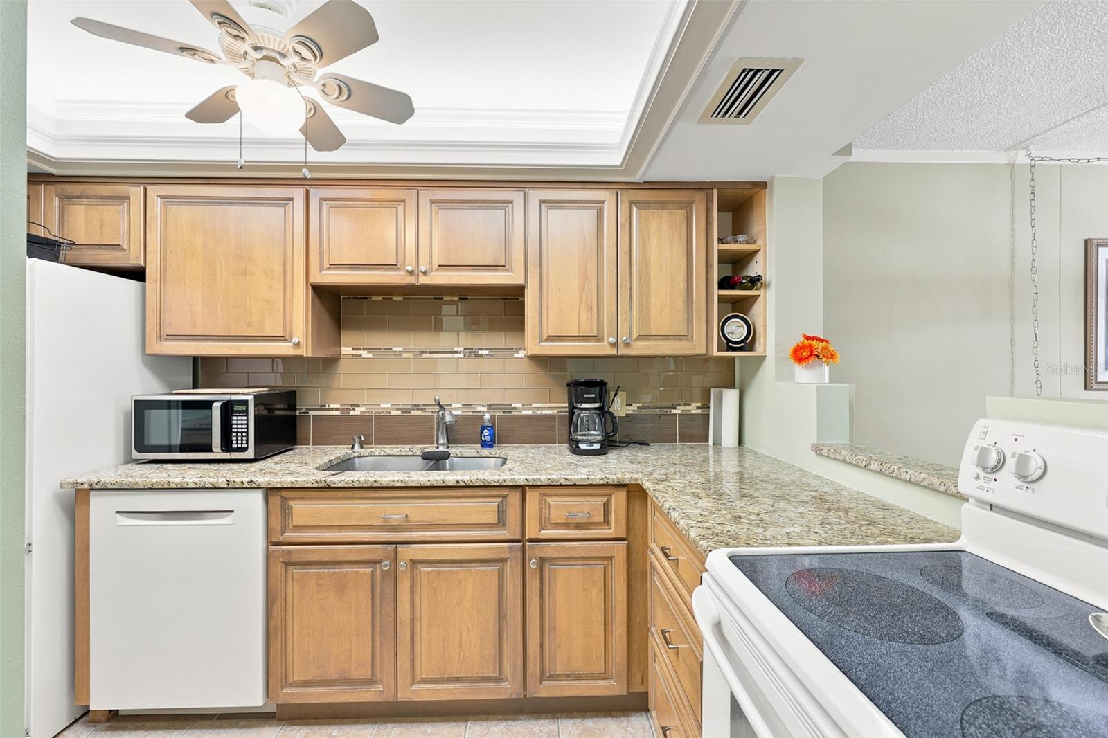 BOCA CIEGA POINT EAST - Residential