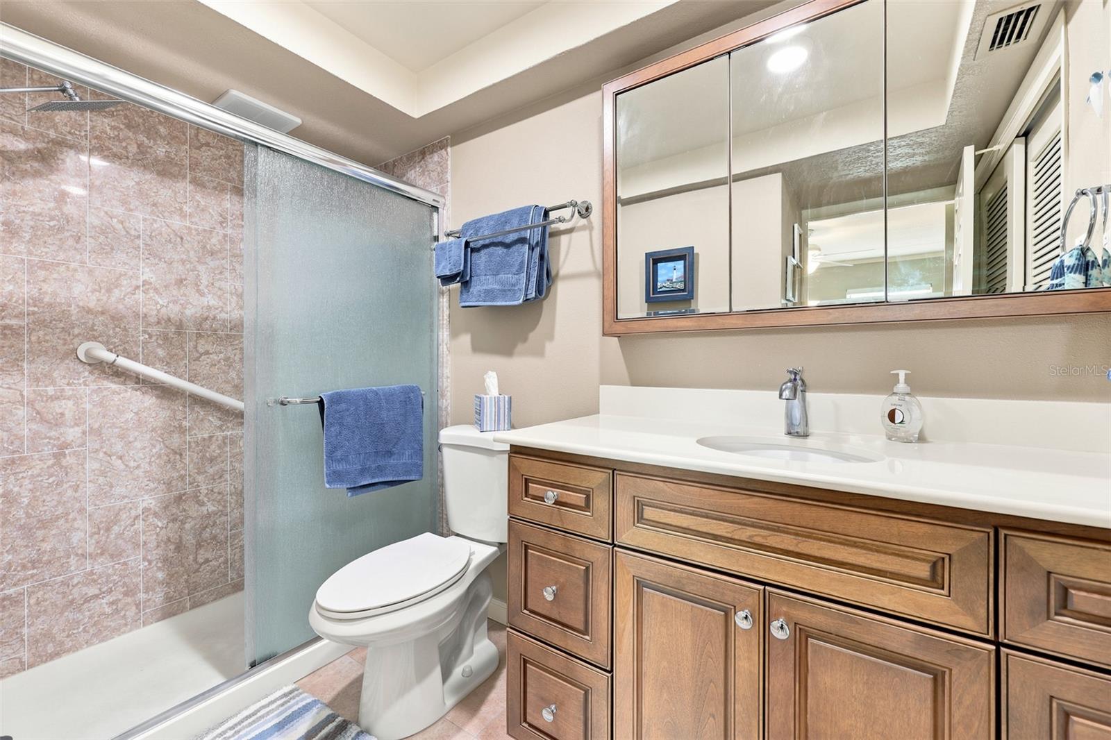 BOCA CIEGA POINT EAST - Residential