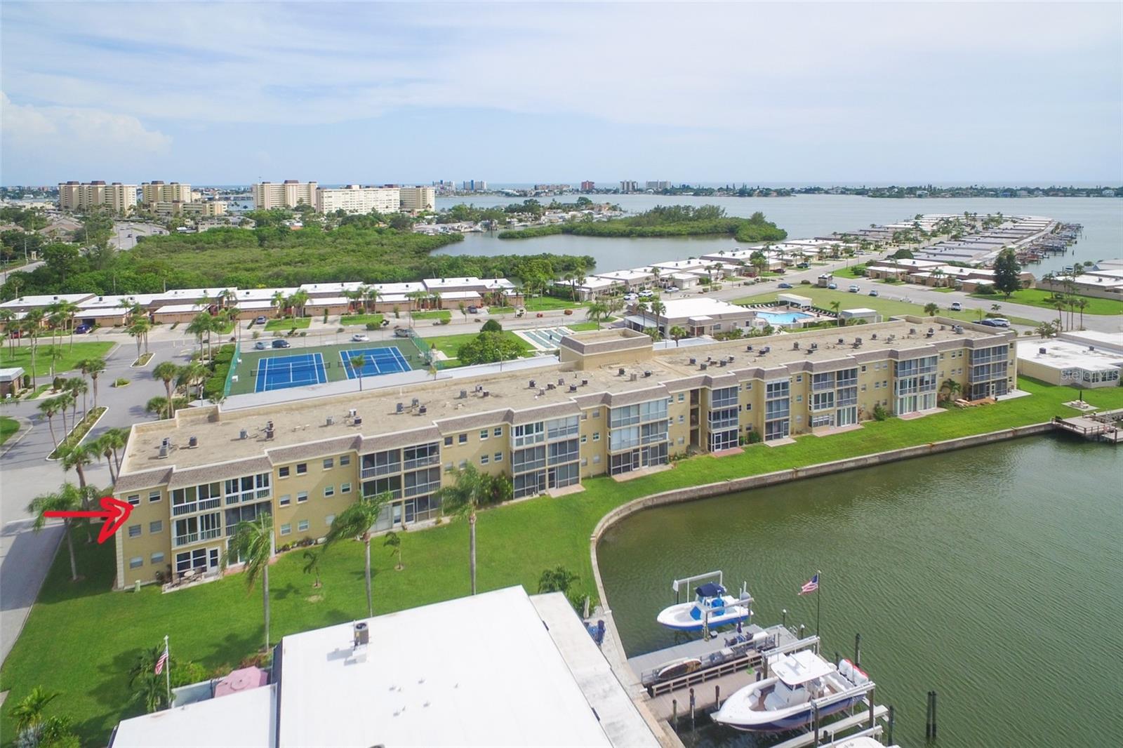 BOCA CIEGA POINT EAST - Residential