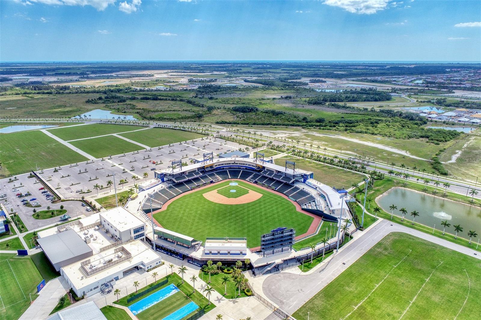 SARASOTA NATIONAL - Residential