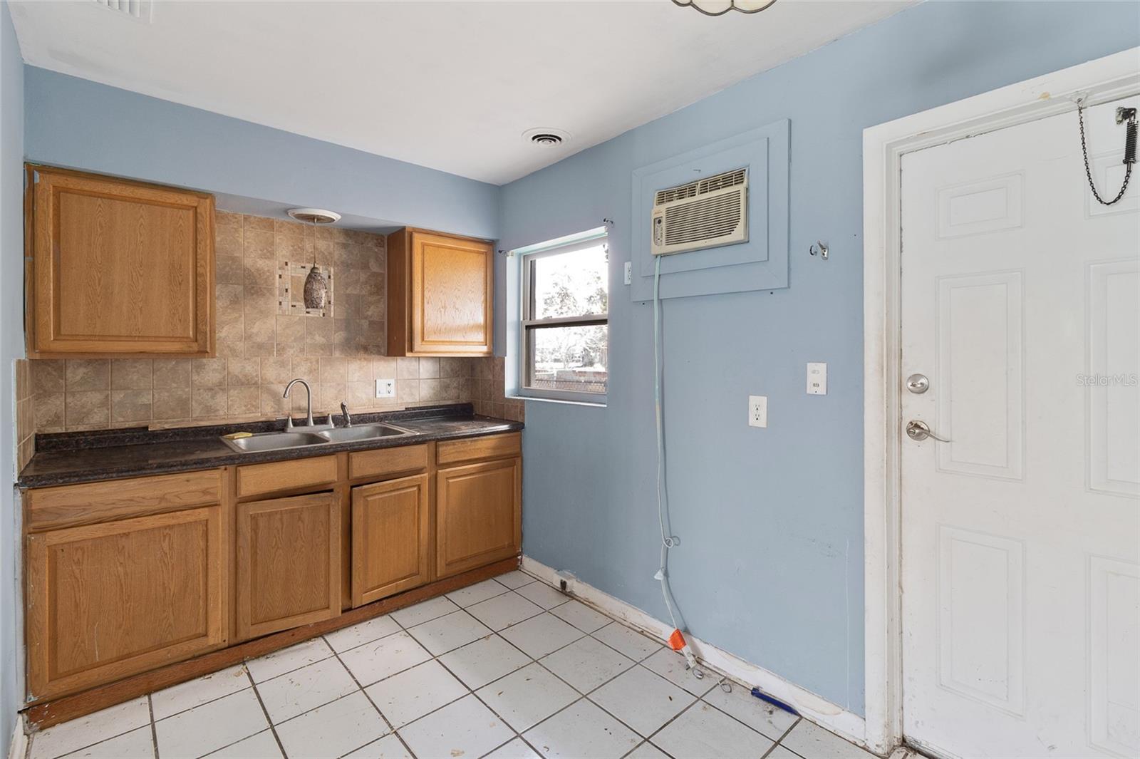 ST PETERSBURG BEACH REP - Residential Income