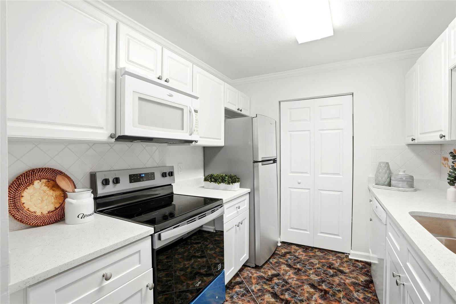 NEW HAVEN CONDO - Residential