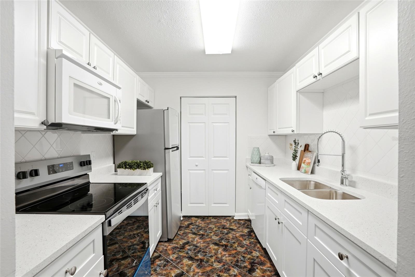 NEW HAVEN CONDO - Residential