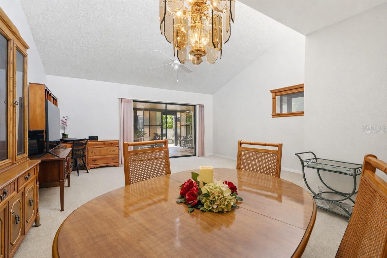 PINEWOOD VILLAS - Residential