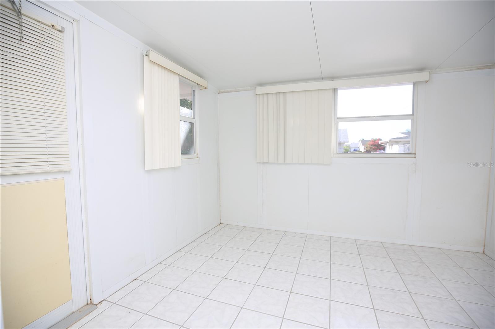 DEL WEBBS SUN CITY FLORIDA UN - Residential