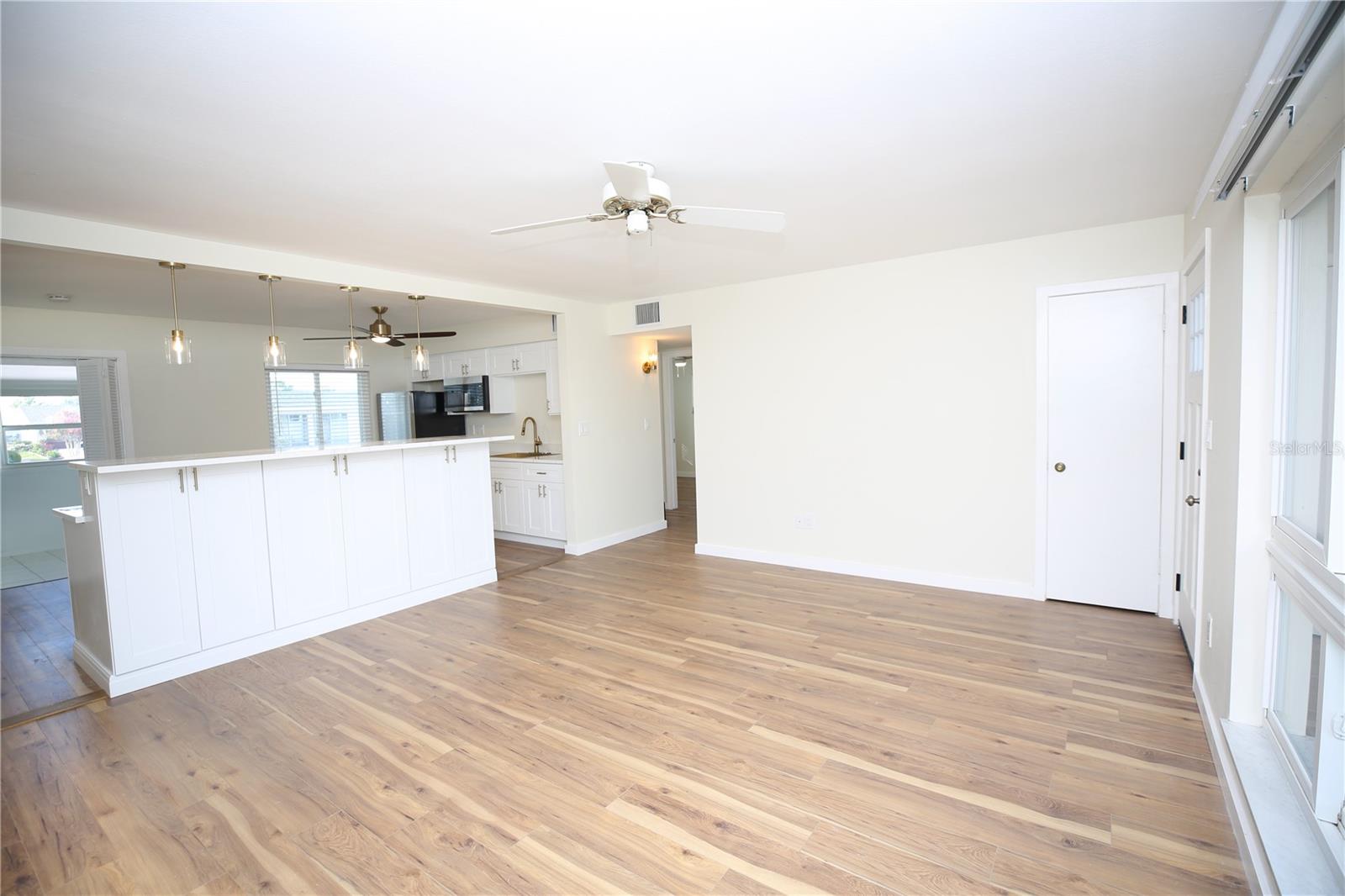 DEL WEBBS SUN CITY FLORIDA UN - Residential