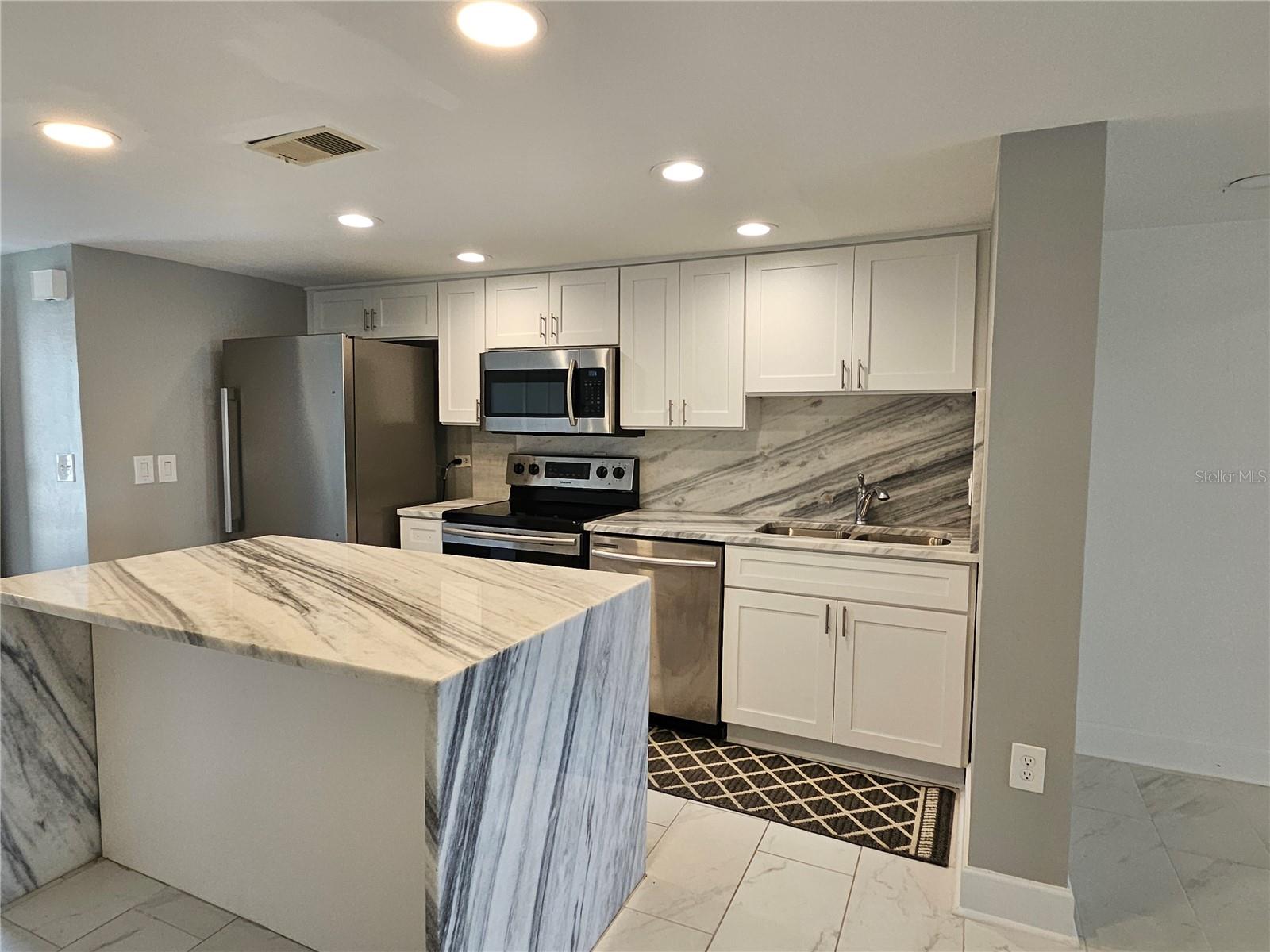 ANCHOR POINT A CONDO - Residential