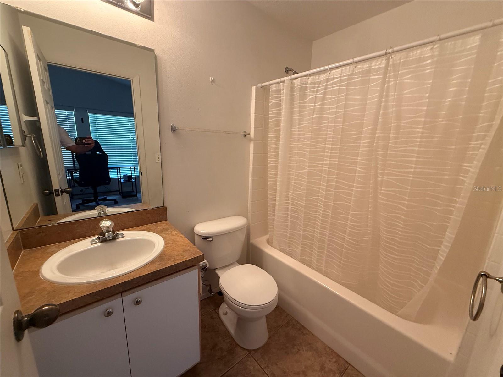 HAMPTON ESTATES - Residential