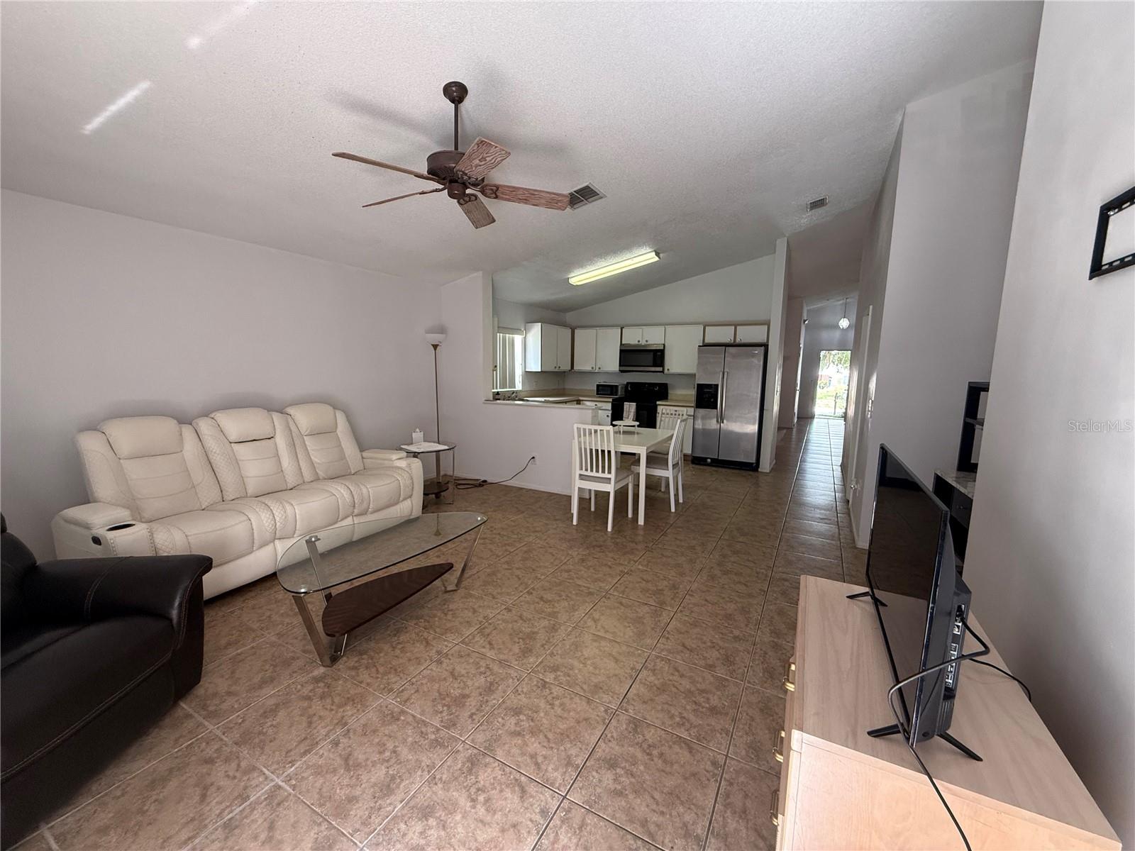HAMPTON ESTATES - Residential