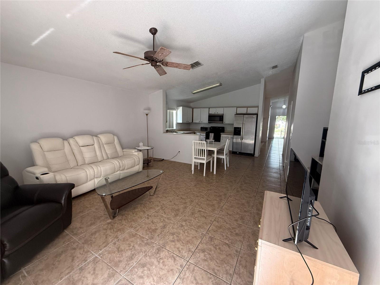 HAMPTON ESTATES - Residential