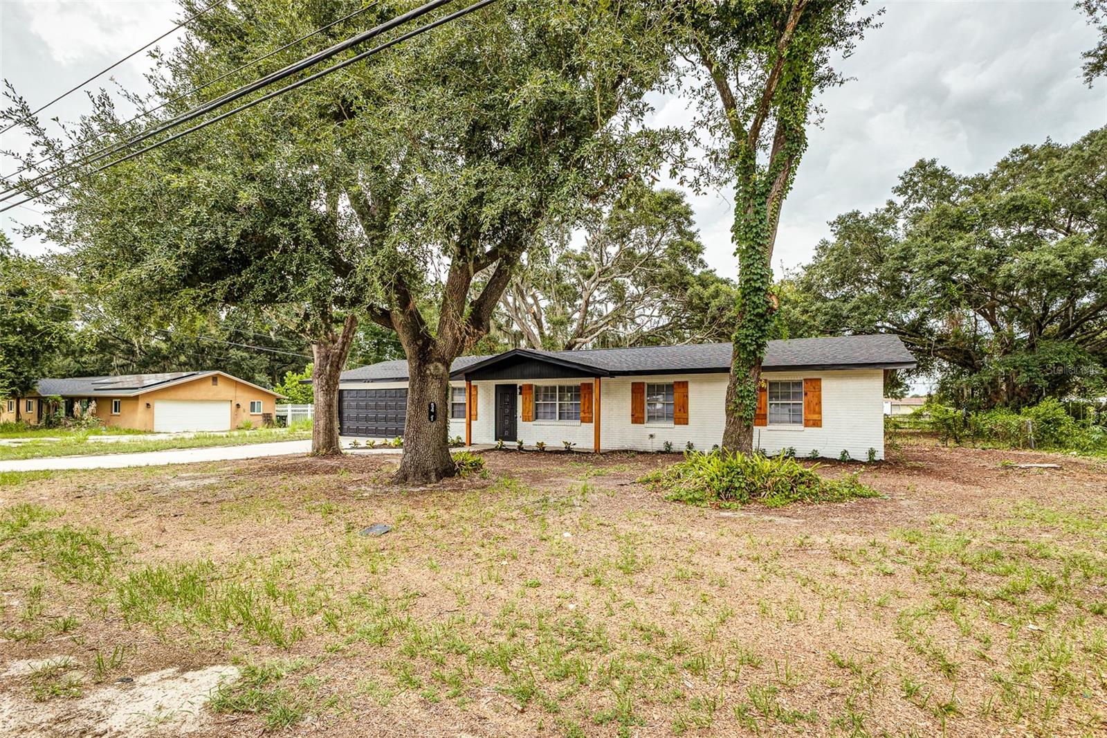 LK DEESON ESTATES - Residential