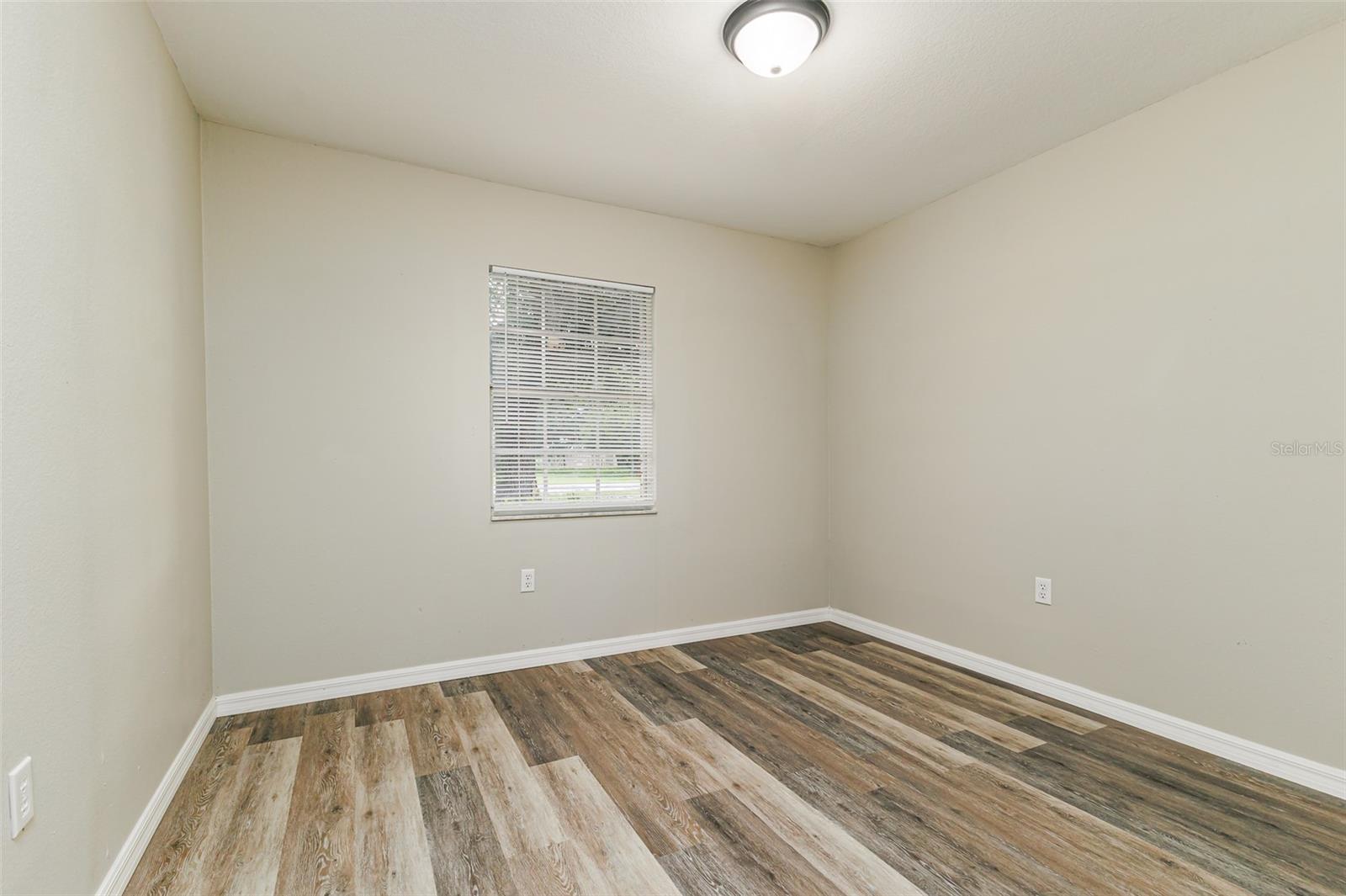 LK DEESON ESTATES - Residential