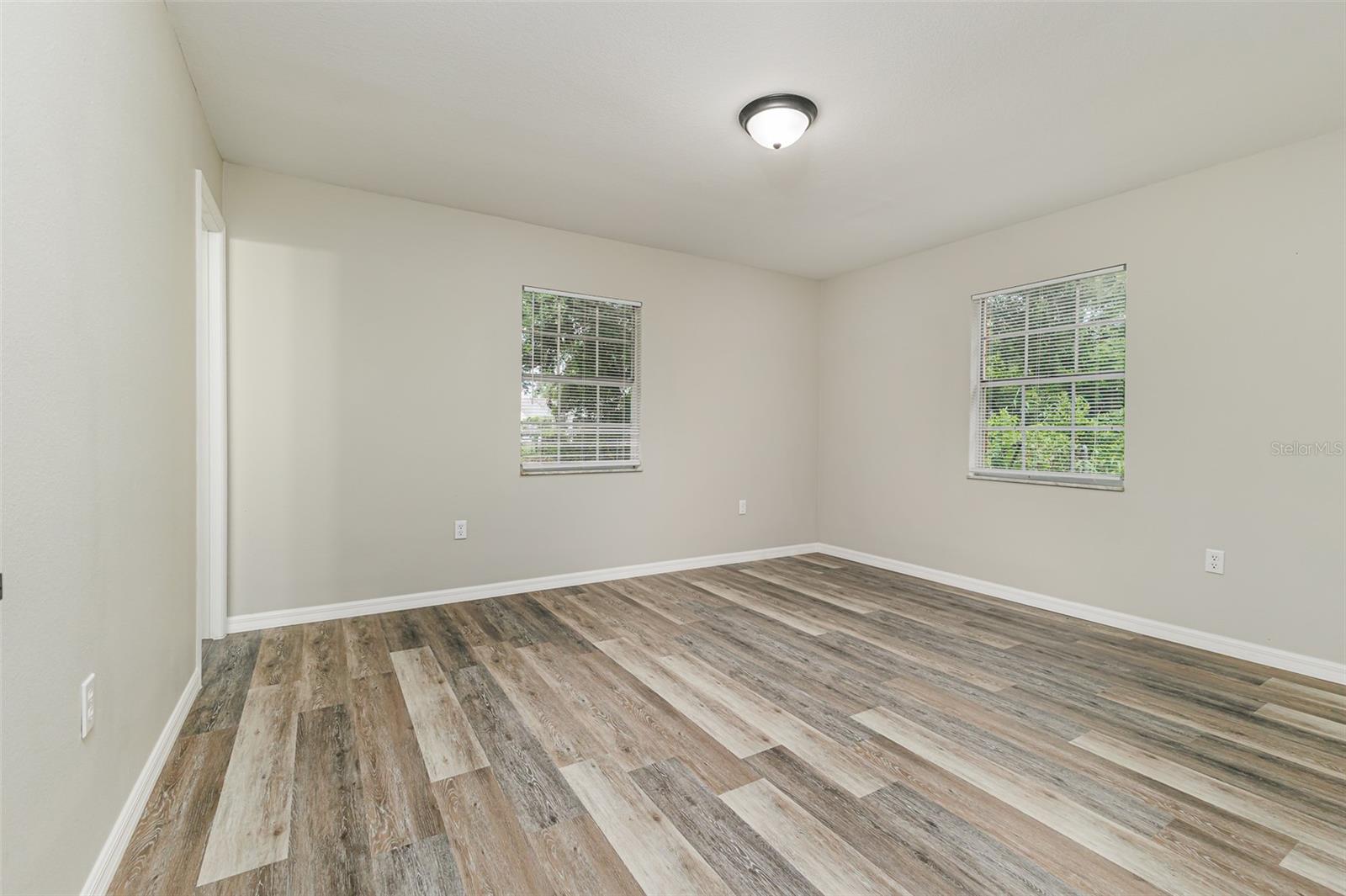 LK DEESON ESTATES - Residential