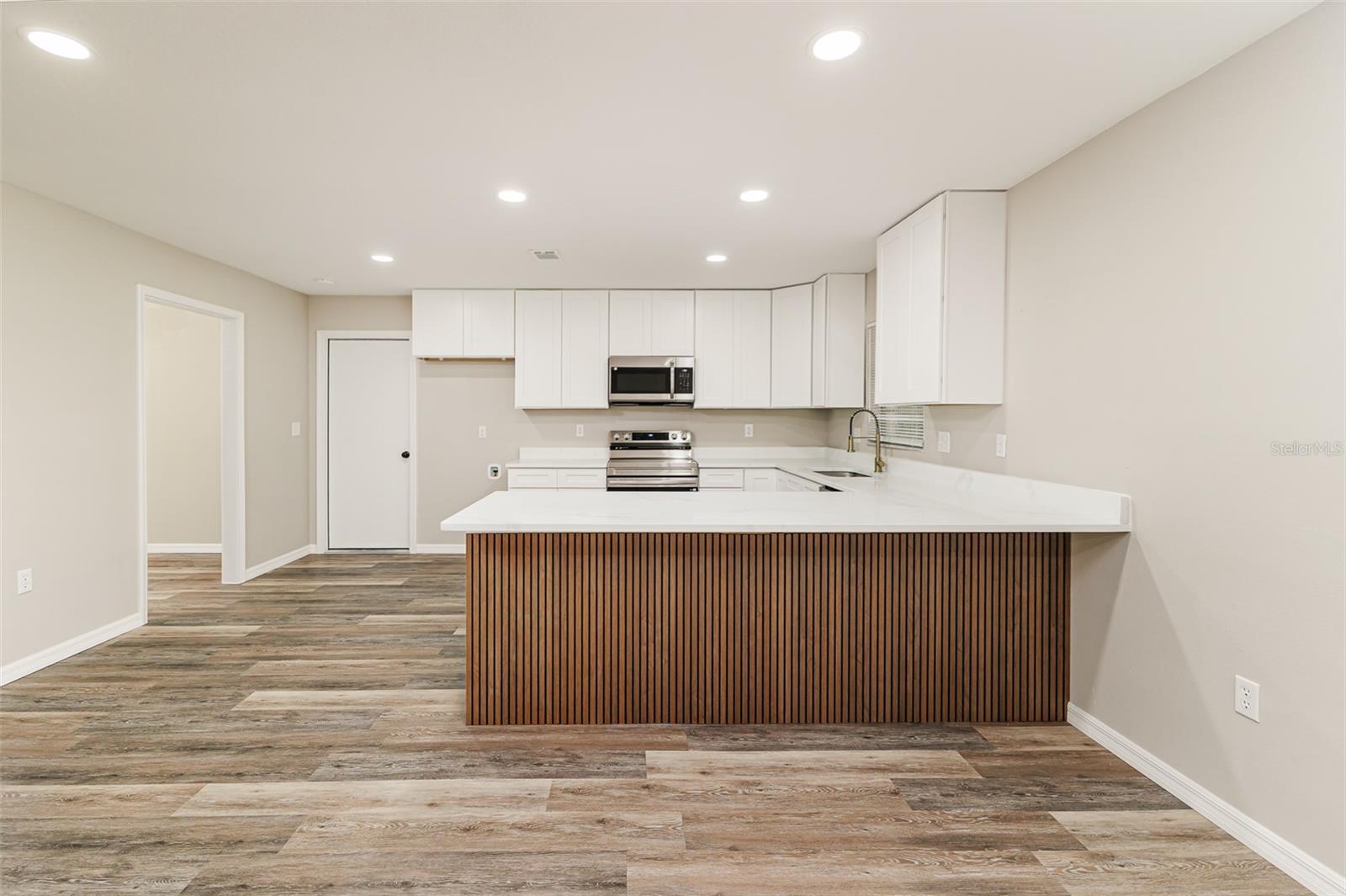 LK DEESON ESTATES - Residential