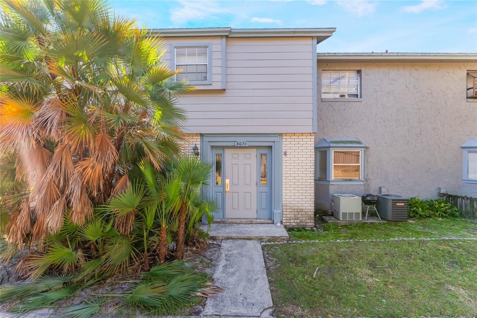 NEW PRICE!!! Charming Studio Condo Near UCF & Full Sail – Ideal Investment or Cozy Retreat!
Welcome to this well-maintained ground-floor studio condo, offering 549 square feet of comfortable living space in a prime location near UCF and Full Sail University. Perfect for a student, professional, or investor, this move-in-ready unit features tile flooring throughout, making it clean and easy to maintain. Enjoy a bright and open layout, a well-equipped kitchen, and a full bathroom, all designed for convenience and efficiency. Step outside to your private covered patio, where you can relax while overlooking the serene courtyard setting.
Whether you’re looking for a low-maintenance home or a smart investment opportunity, this condo checks all the boxes. Schedule your showing today!