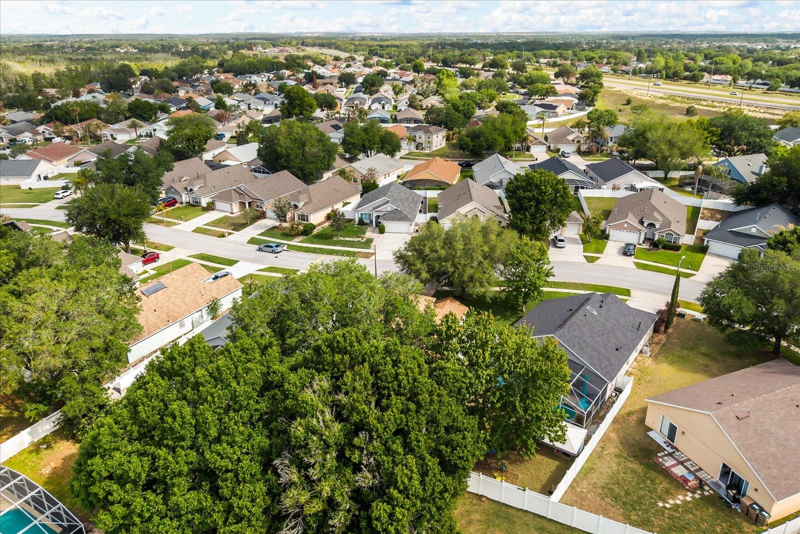 WESTON HILLS SUB - Residential