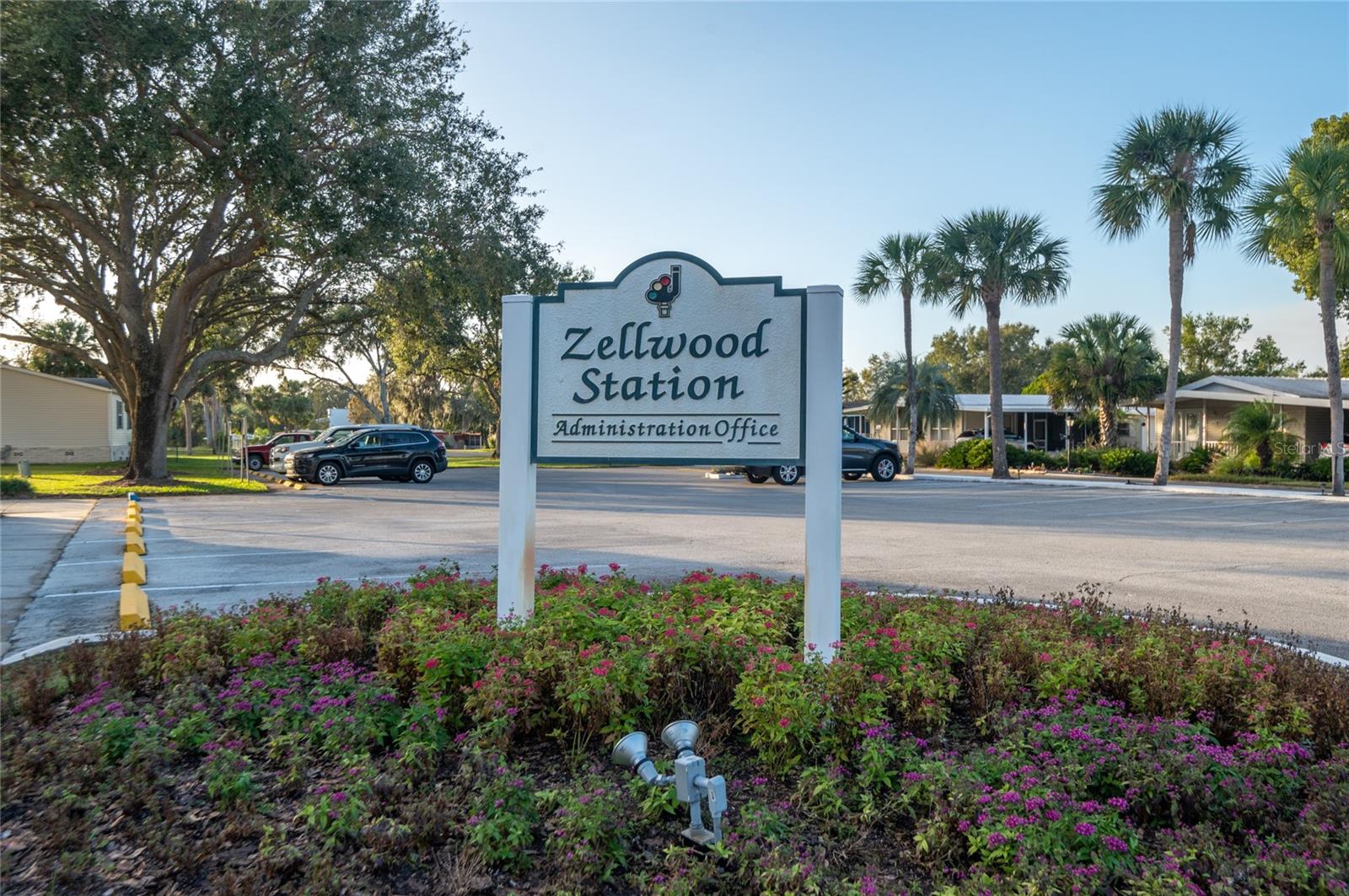 ZELLWOOD STATION - Residential