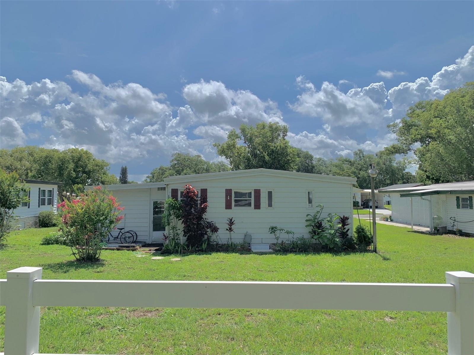ZELLWOOD STATION - Residential