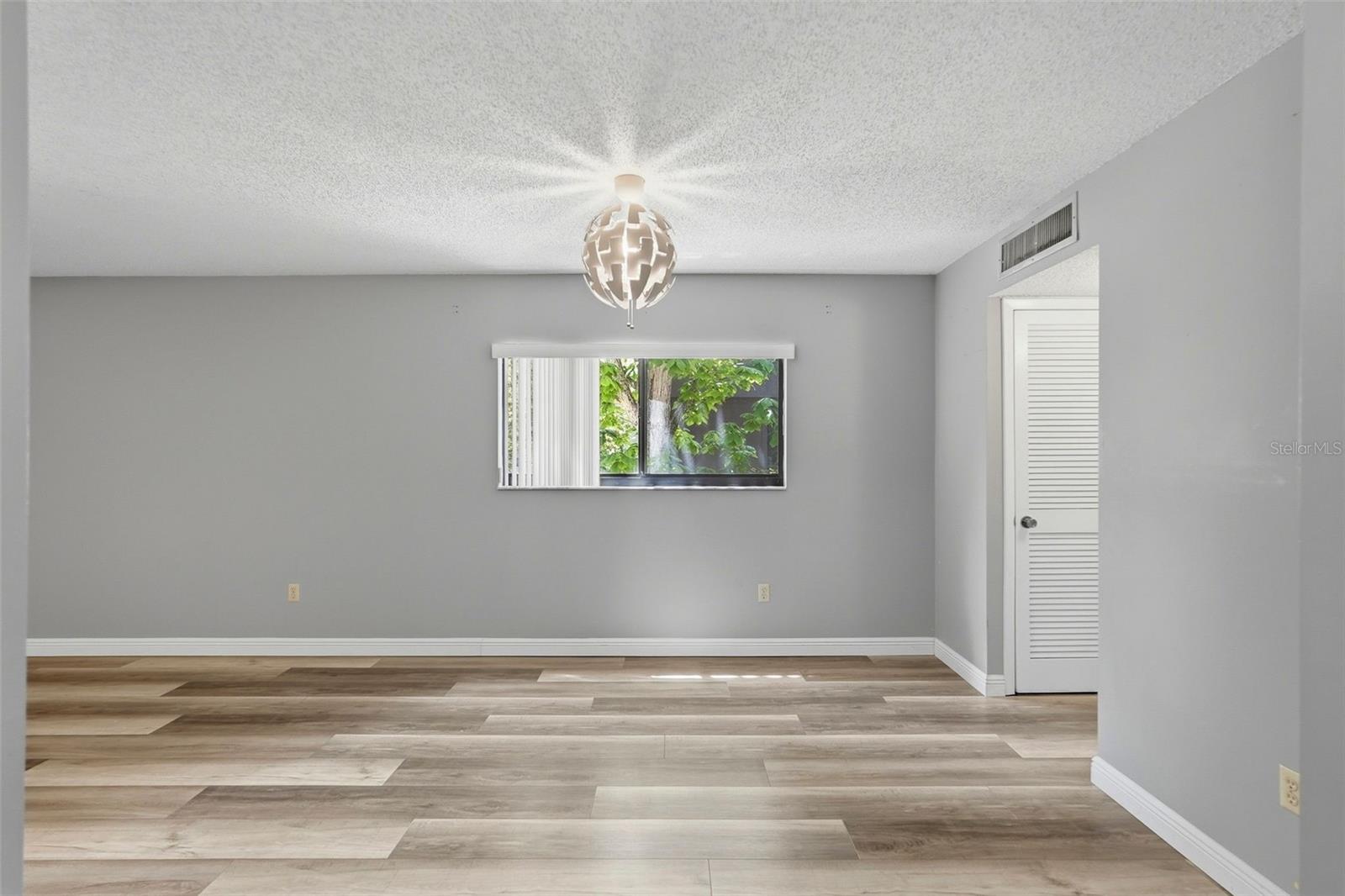 RAINTREE VILLAGE CONDO N - Residential