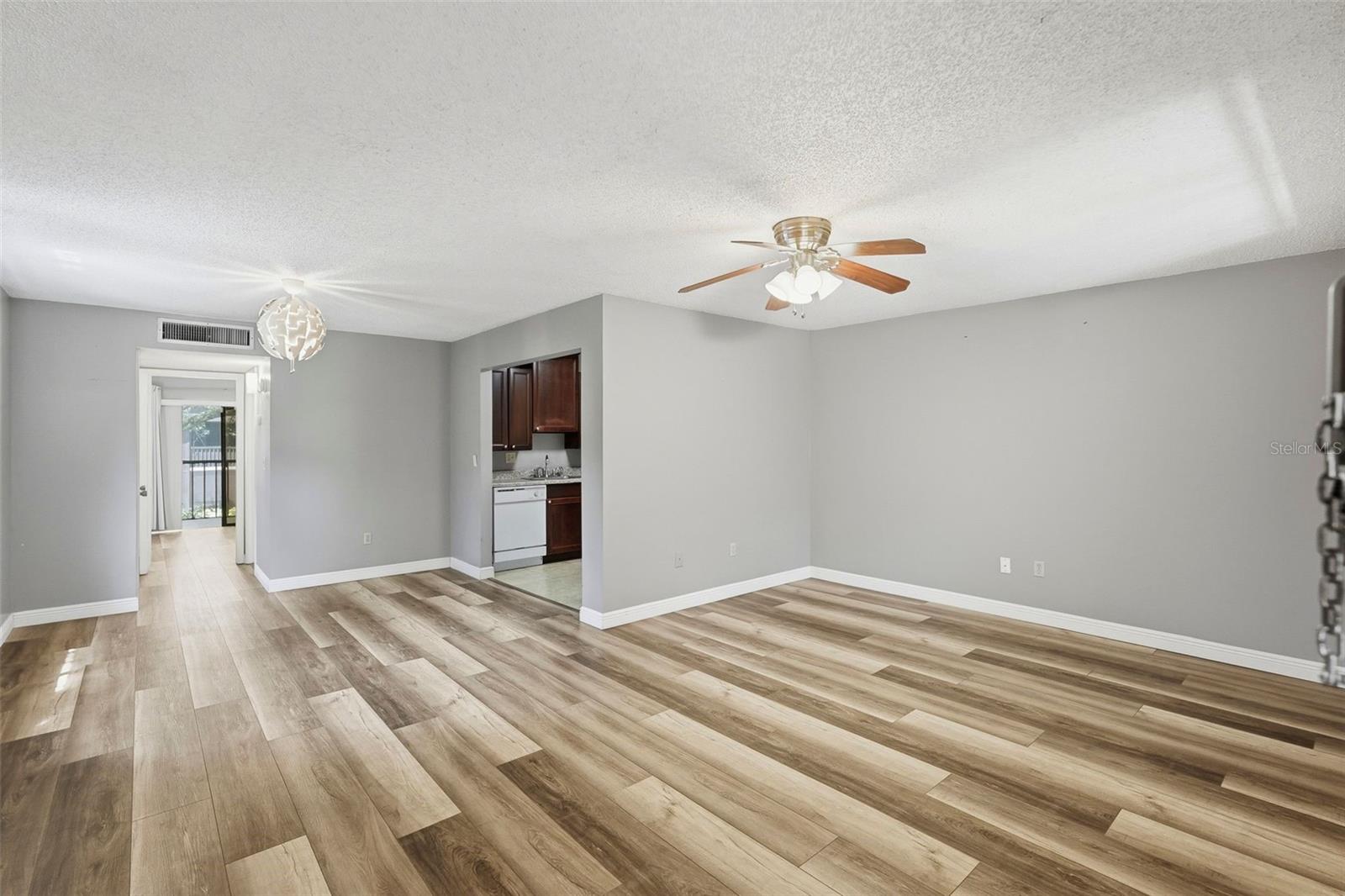 RAINTREE VILLAGE CONDO N - Residential