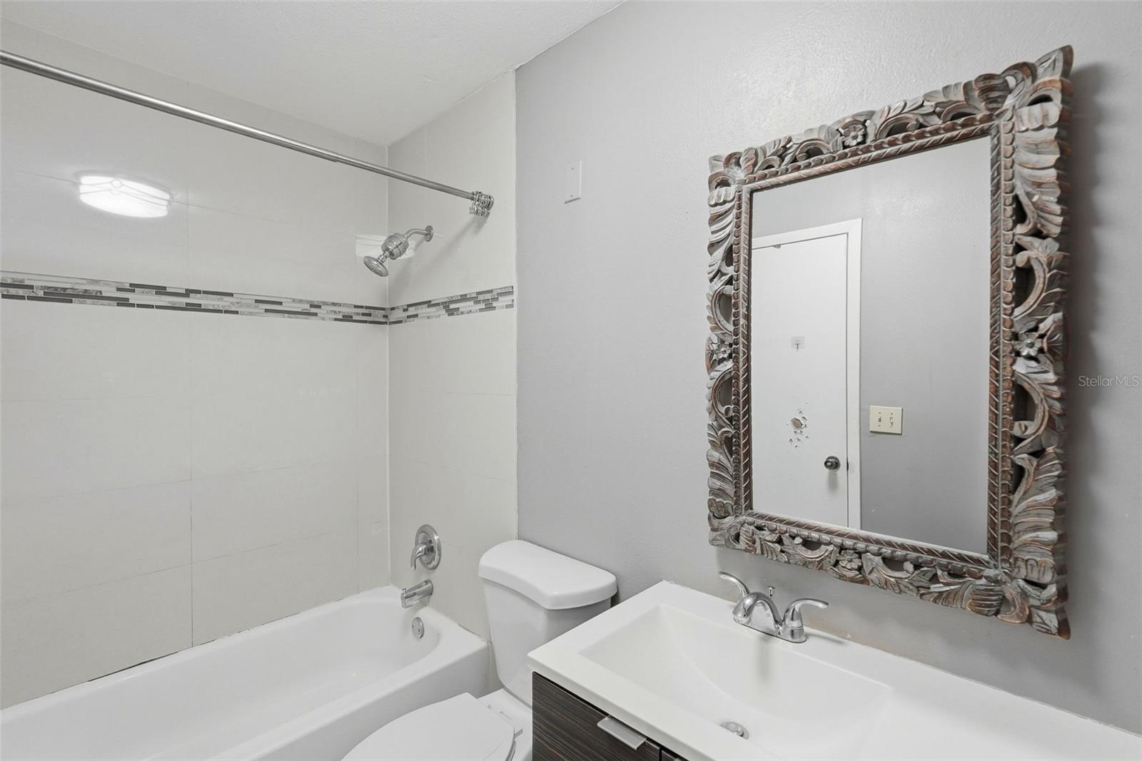 RAINTREE VILLAGE CONDO N - Residential