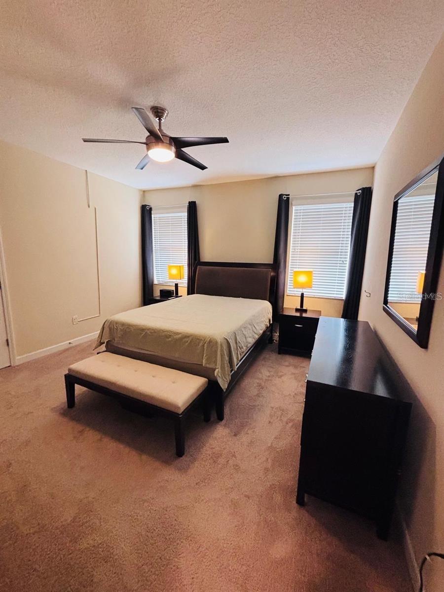 SIGNATURE LAKES PH 3B-2 & 3B-3 - Residential Lease