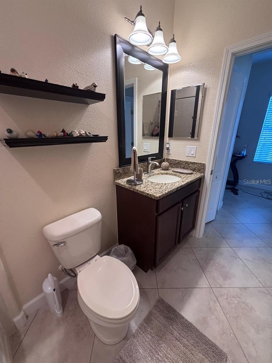 SIGNATURE LAKES PH 3B-2 & 3B-3 - Residential Lease