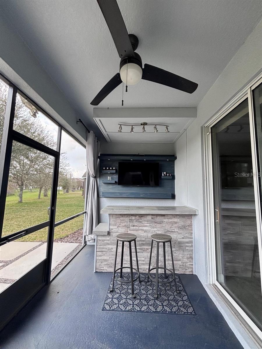 SIGNATURE LAKES PH 3B-2 & 3B-3 - Residential Lease