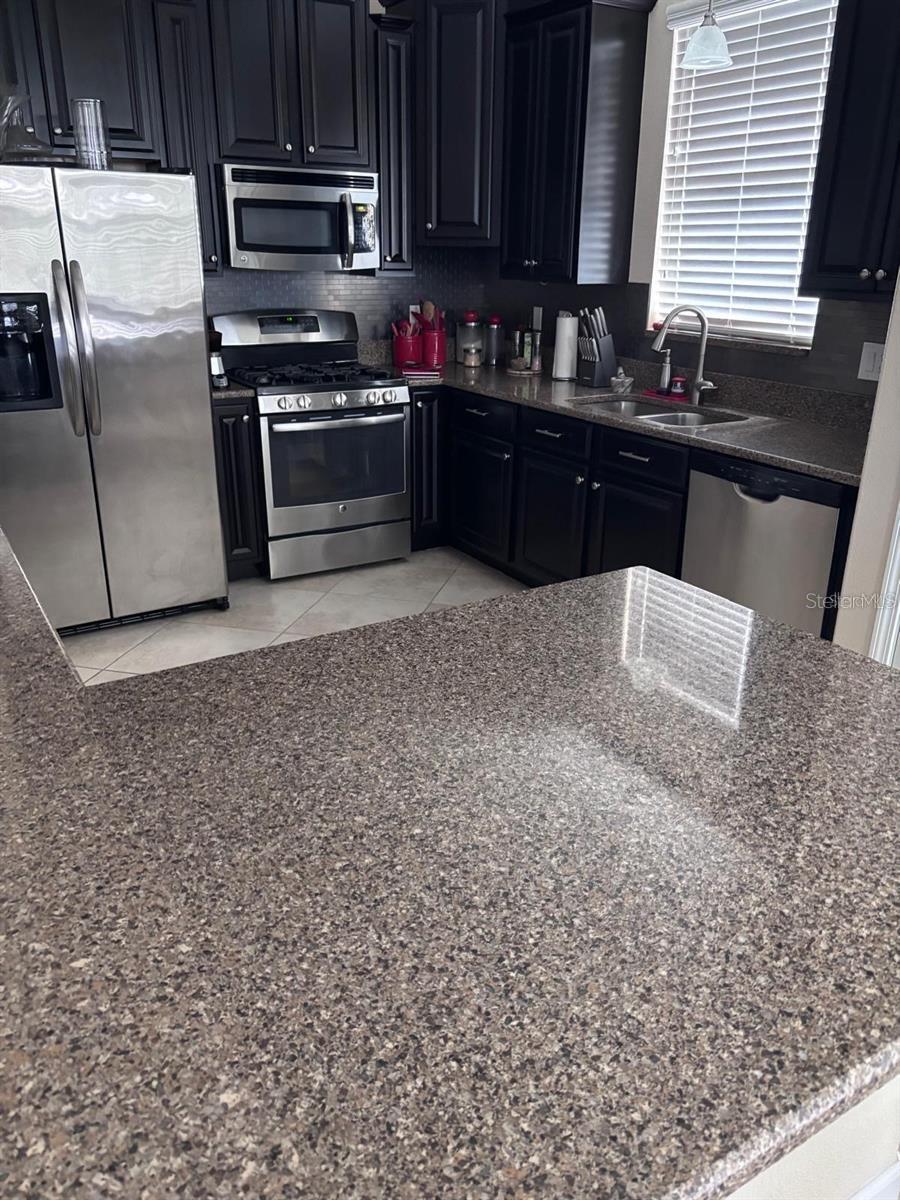 SIGNATURE LAKES PH 3B-2 & 3B-3 - Residential Lease