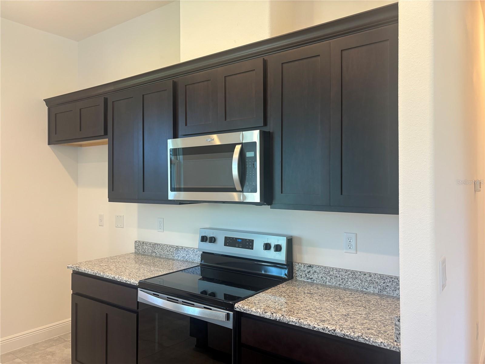 HARBOR HILLS - Residential