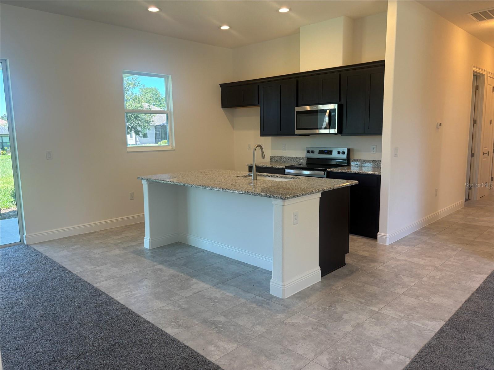 HARBOR HILLS - Residential