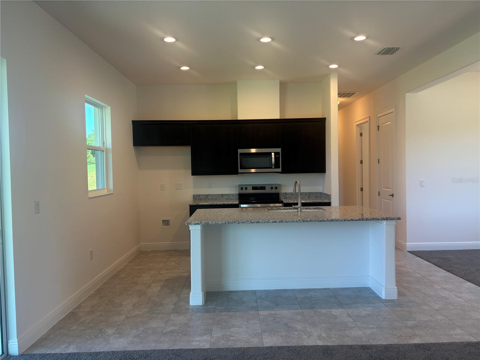 HARBOR HILLS - Residential