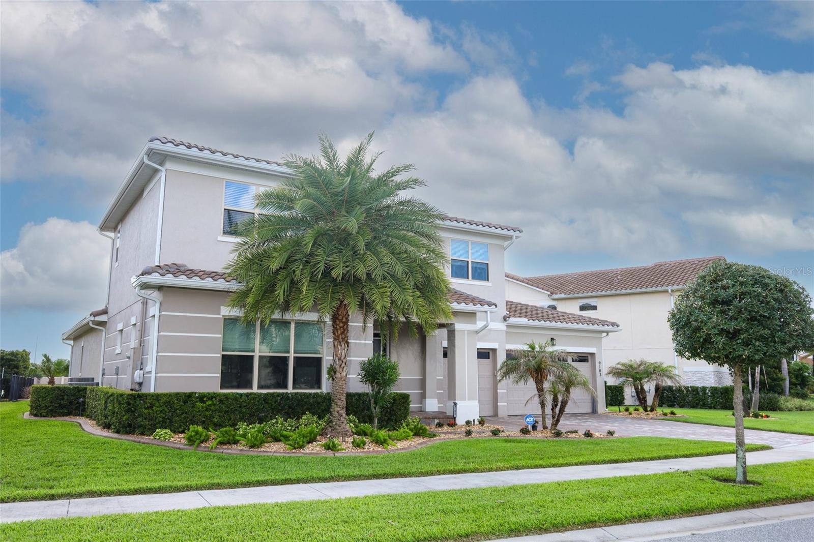 AVALON COVE - Residential