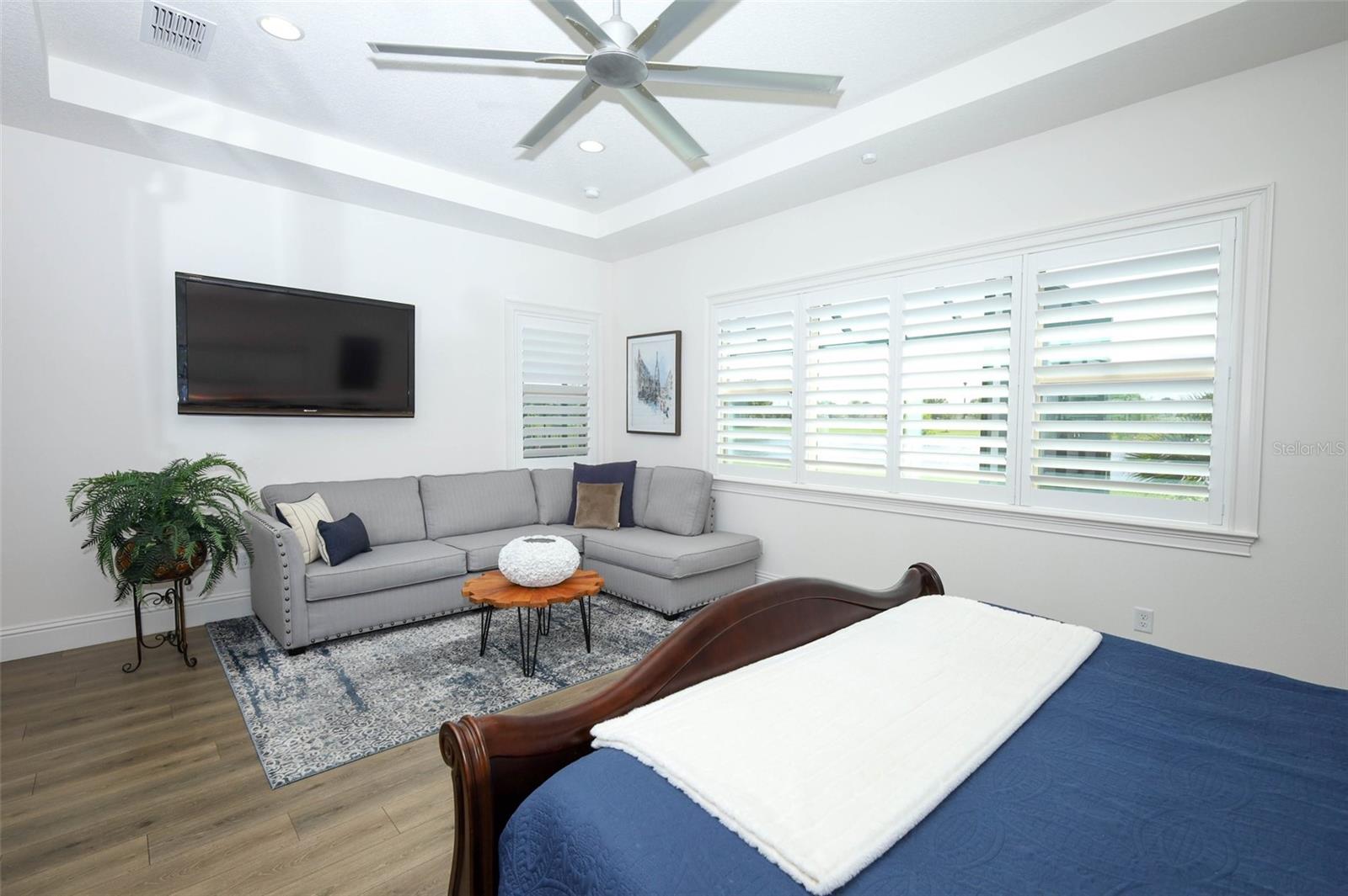 AVALON COVE - Residential
